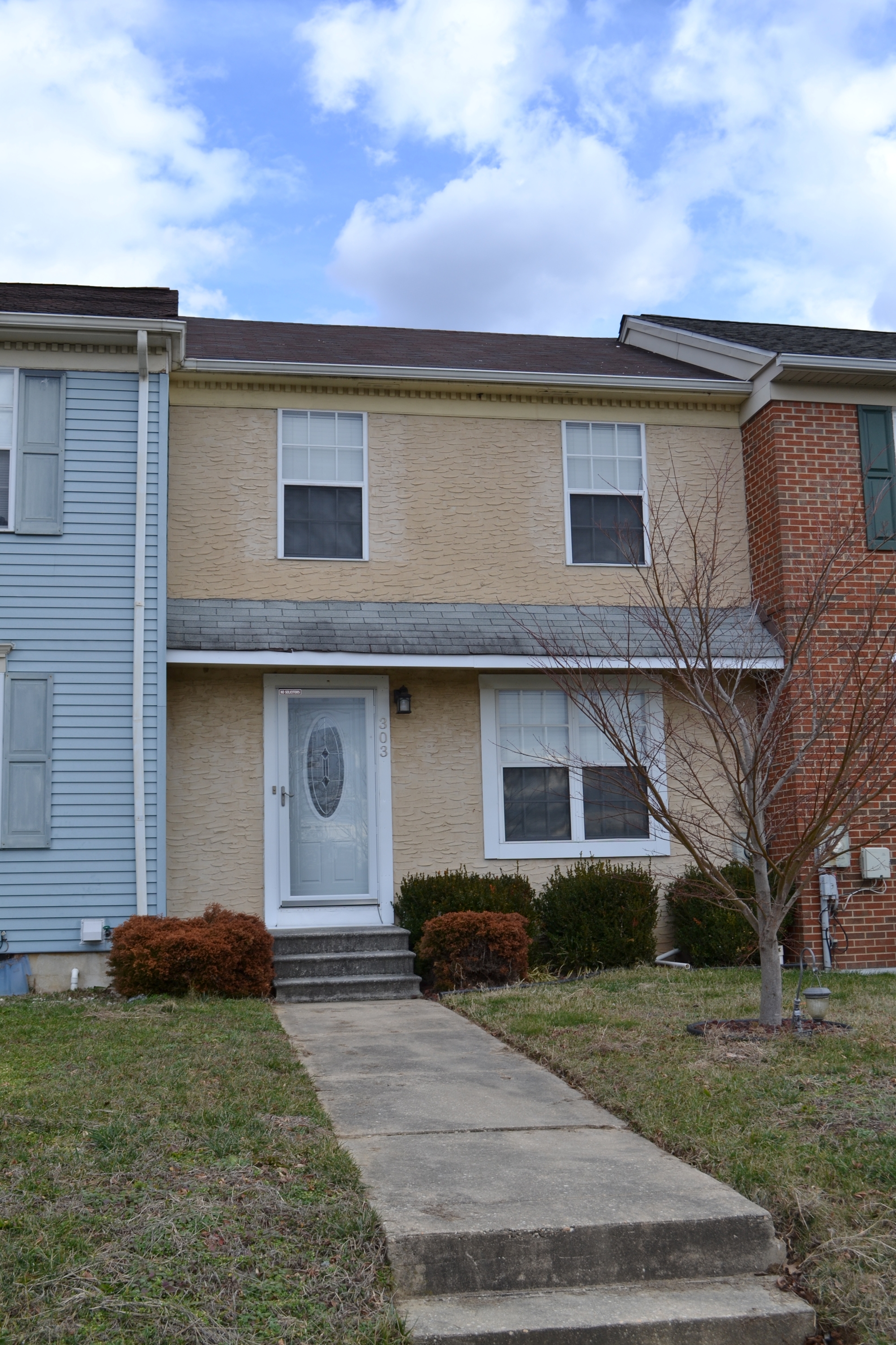 303 Cold Spring Pl.