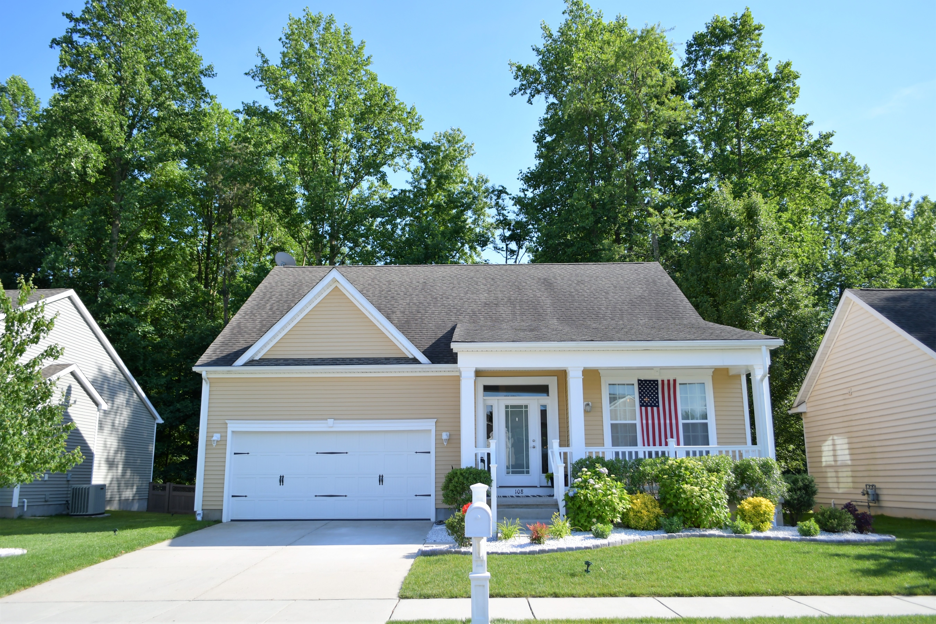 108 Sweeping Mist Cir.